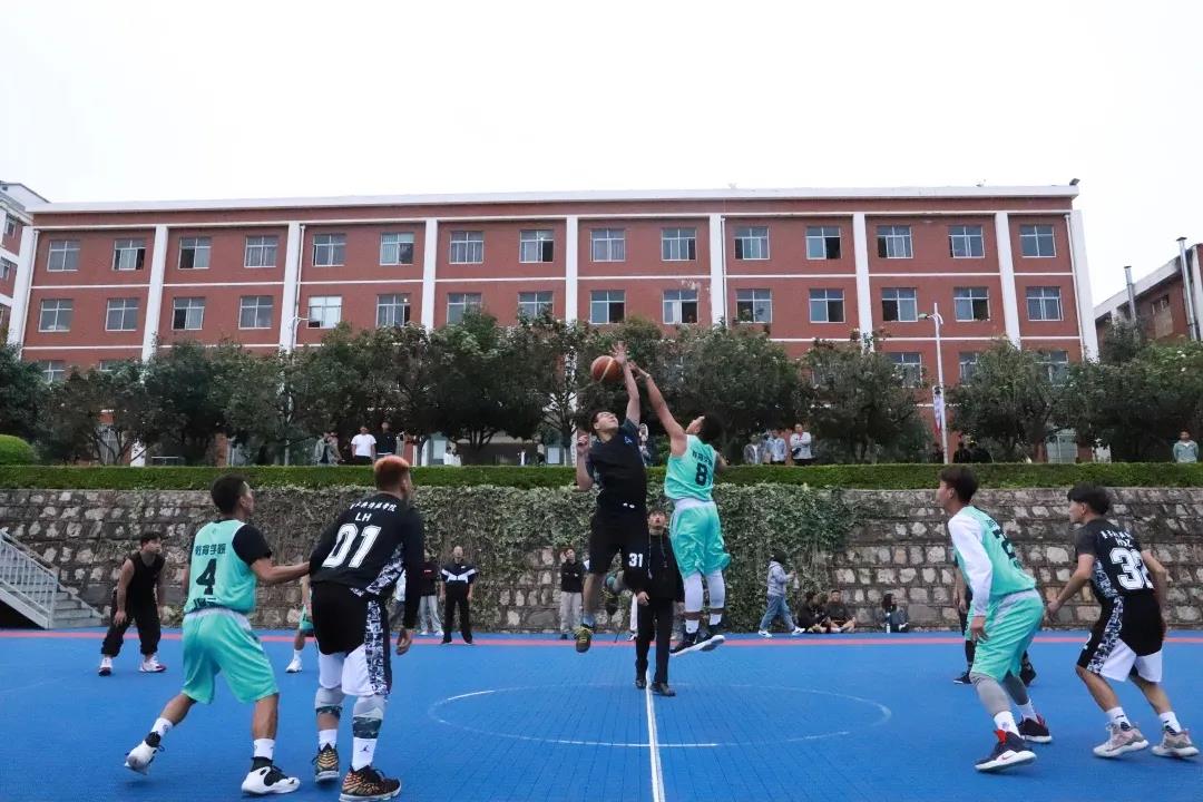 学生风采  “篮”世界 “球”精彩1.jpg