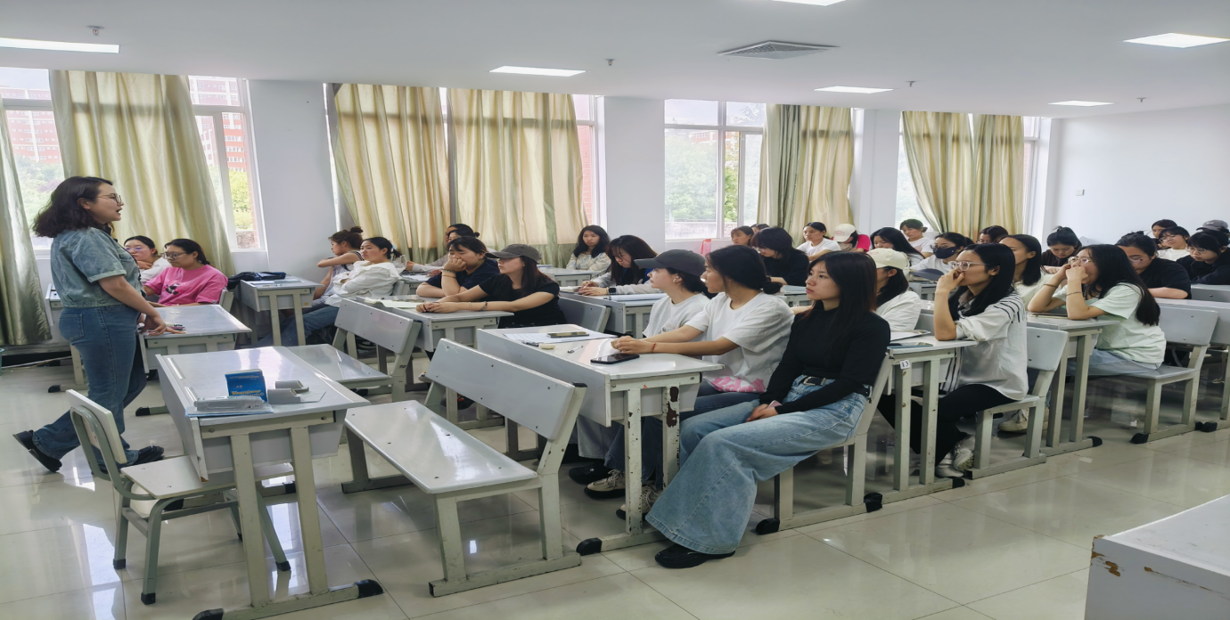 2024年云南经济管理学院高职学院“励志青年，服务边疆”西部计划宣讲会顺利举行 第 3 张