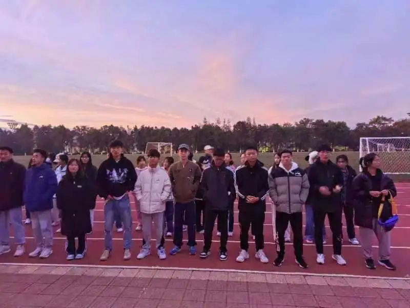 de63bab9ab2a8915d24b0ac5b2c08a37.jpg de63bab9ab2a8915d24b0ac5b2c08a37.jpg