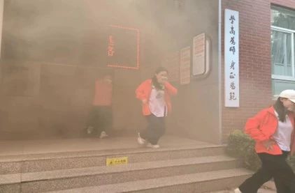 5ea13c75d8bdf407a851412f7d7a60d7.jpg 5ea13c75d8bdf407a851412f7d7a60d7.jpg