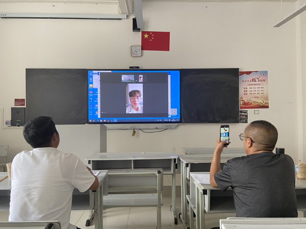 校园职航|高职学院携手安宁市徐果文化教育培训学校有限公司开展专场招聘会 第 6 张