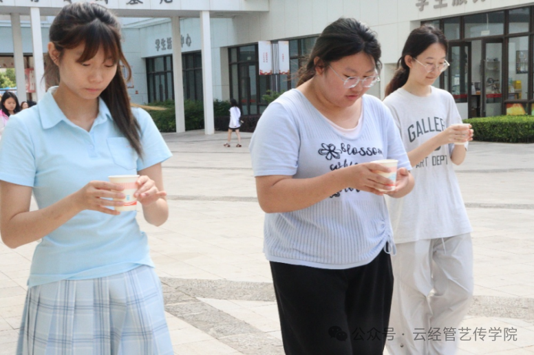 趣享运动活力，凝聚青春力量——艺术与传媒学院趣 味运动会圆满举办 第 9 张