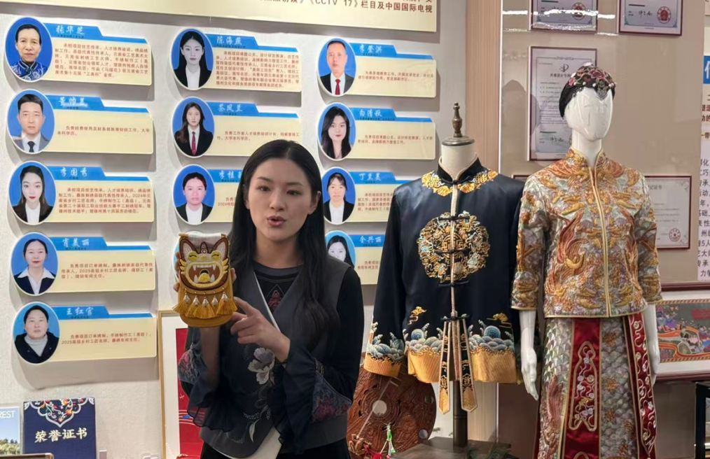 探寻文脉根脉，汲取创作灵感——我院2025级本科数字媒体艺术专业赴楚雄州州开展专业采风实践活动 第 5 张